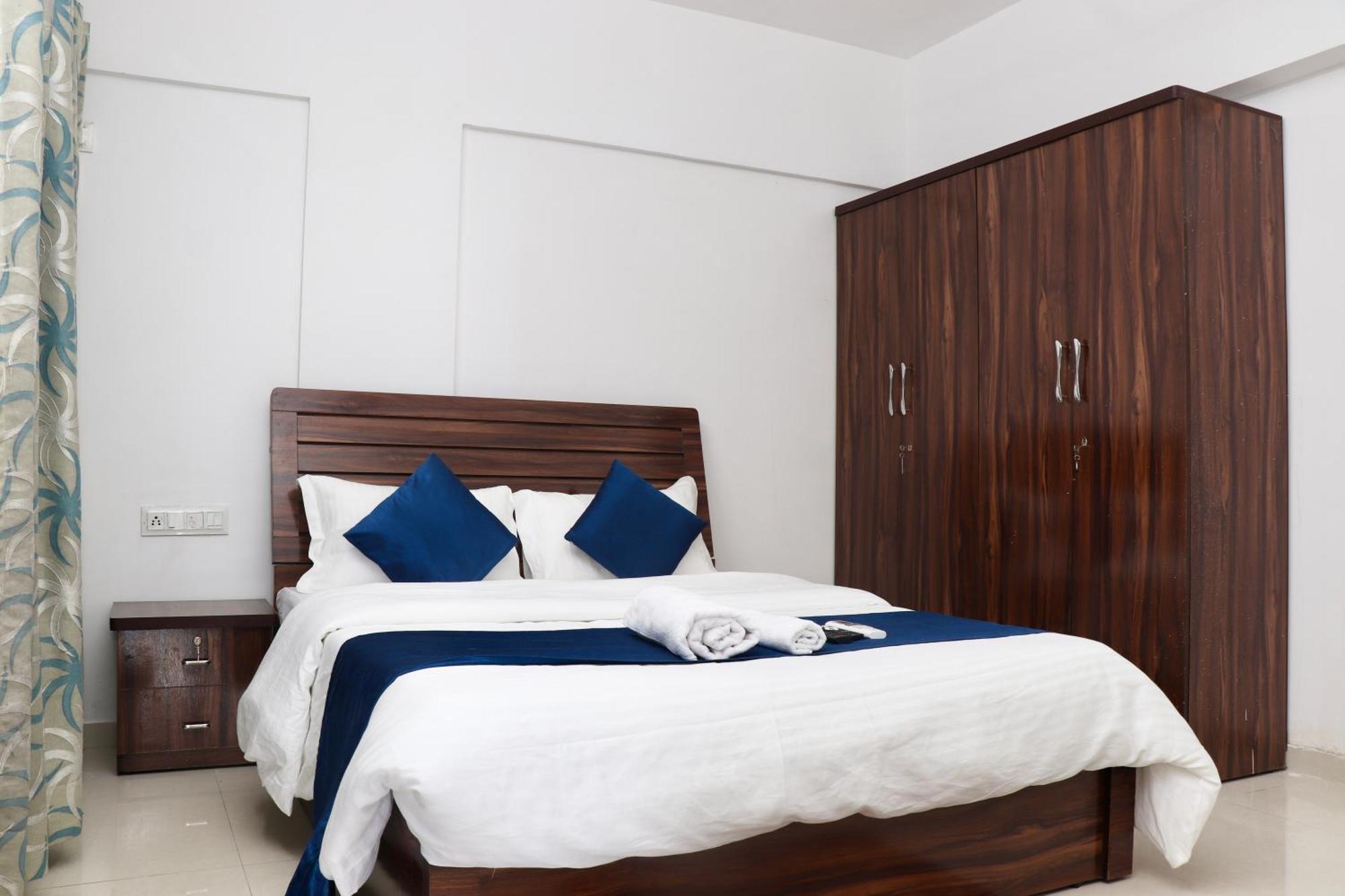 Zenith Homes - Boomerang Suites Mumbai Bagian luar foto