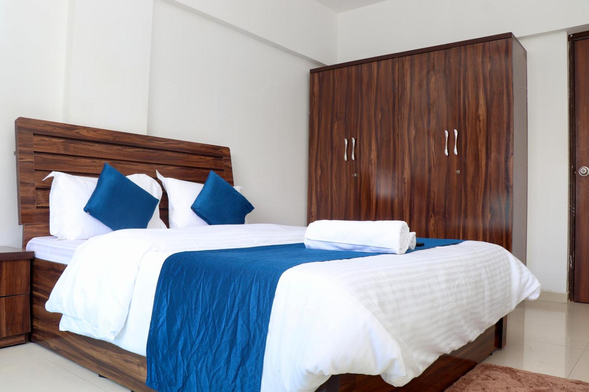 Zenith Homes - Boomerang Suites Mumbai Bagian luar foto
