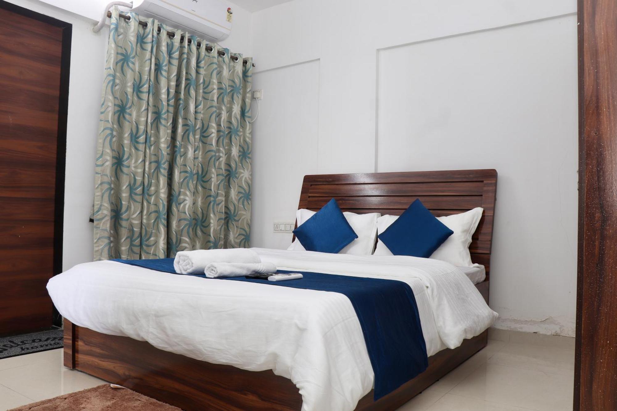Zenith Homes - Boomerang Suites Mumbai Bagian luar foto